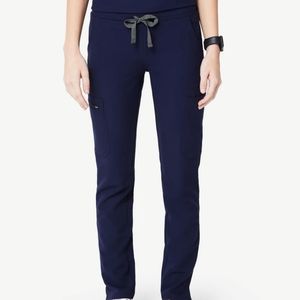 SOLD Figs Scrubs Petite Bottoms